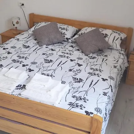 San Eleuterio Gostinjska kuća 3*